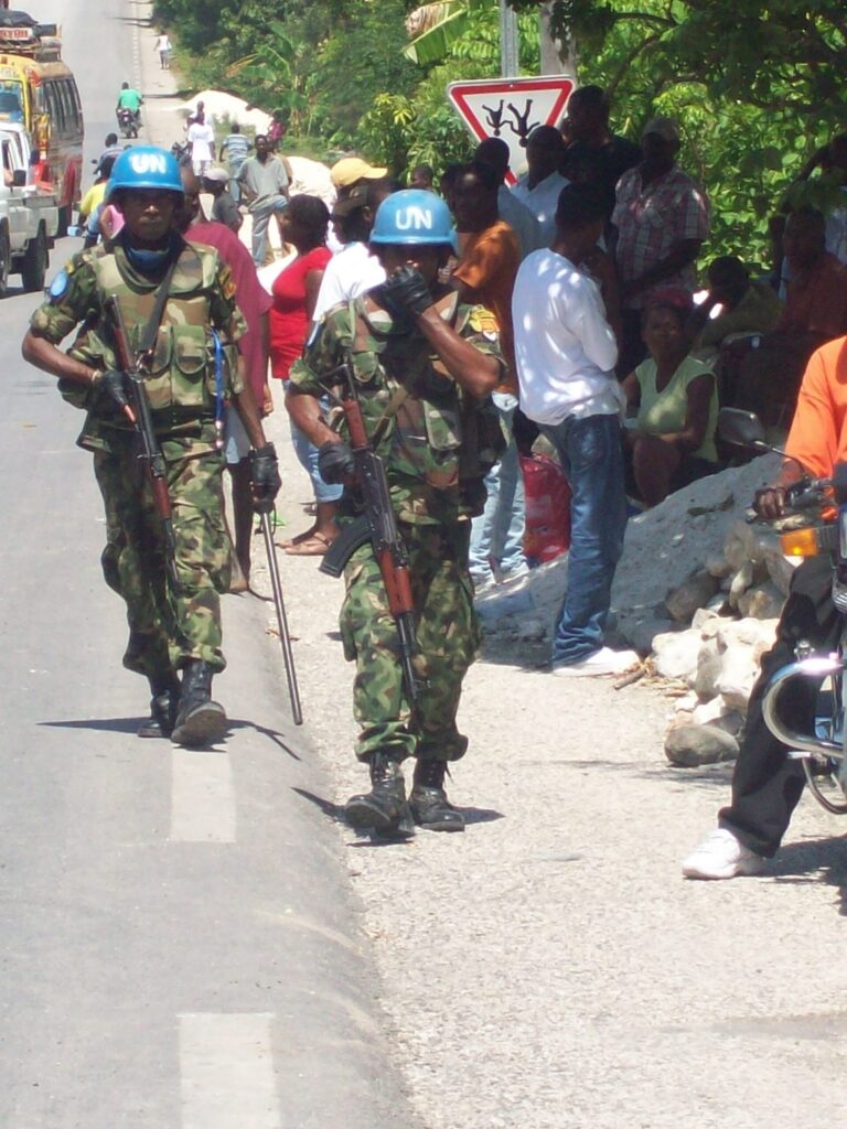 Army-on-streets-in-Haiti